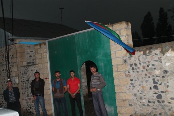 O, ailənin tək övladı, tək ümidiydi... - Şəhid Sərxan Bağırovun NAĞILI - FOTOLAR O, ailənin tək övladı, tək ümidiydi... - Şəhid Sərxan Bağırovun NAĞILI - FOTOLAR
