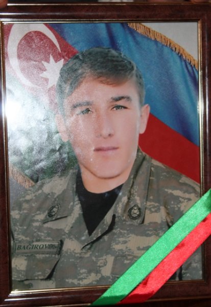 O, ailənin tək övladı, tək ümidiydi... - Şəhid Sərxan Bağırovun NAĞILI - FOTOLAR O, ailənin tək övladı, tək ümidiydi... - Şəhid Sərxan Bağırovun NAĞILI - FOTOLAR