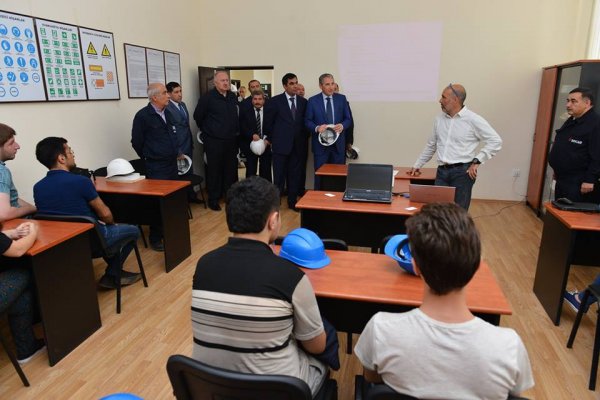 Bakı Ali Neft Məktəbinin rektoru Sumqayıtda - FOTOLAR
