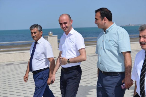 Sumqayıtda millət vəkili jurnalistlərlə görüşüb - FOTOLAR