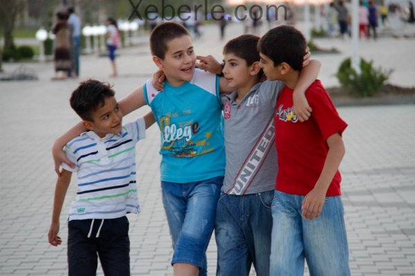 Sumqayıtlılar öz bulvarında - FOTOSESSİYA