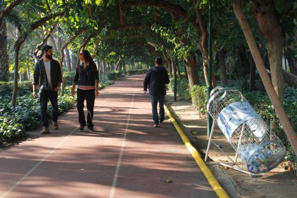 Xeberle.com-dan kreativ TƏKLİF - Sumqayıtda plastik butulkalar üçün xüsusi zibil qabları qoyulsun! -FOTO