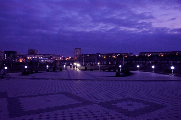 Sumqayıtın yeni bulvarının gecə görüntüləri – FOTOLAR Sumqayıtın yeni bulvarının gecə görüntüləri – FOTOLAR