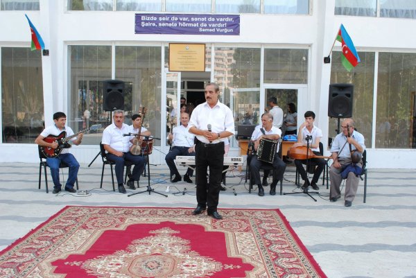 Sumqayıtda Səməd Vurğunun 110 illik yubileyi keçirilib - FOTOLAR Sumqayıtda Səməd Vurğunun 110 illik yubileyi keçirilib - FOTOLAR