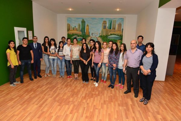 “Azərikimya”da təcrübə keçən tələbələr Sumqayıtın tarixi ilə tanış olublar