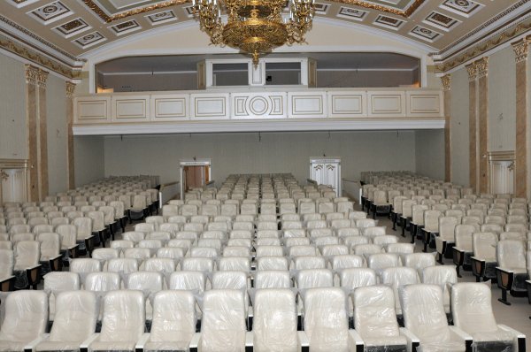 Sumqayıt Teatrında aparılan əsaslı təmir işləri yekunlaşmaq üzrədir – FOTOLAR