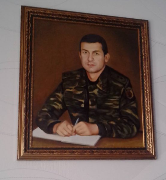 “Ölkə başçısı ilə görüşmək istəyirəm” – Sumqayıtlı şəhid polkovnikin insult keçirən atası “Ölkə başçısı ilə görüşmək istəyirəm” – Sumqayıtlı şəhid polkovnikin insult keçirən atası