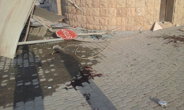 Sumqayıtda dəhşətli qəza: avtomobil dayanacağa çırpıldı - ölən və ağır yaralı var - VİDEO+FOTO