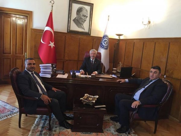 DAK və AKİDER-in kollektivi EGE universitetinin yeni rektoru ilə görüşüb - FOTOLAR