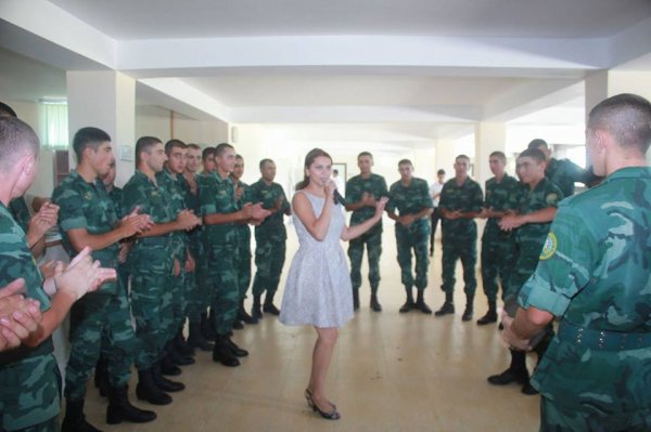 Sumqayıt şəhər Mədəniyyət Evinin kollektivi hərbi hissədə konsert proqramı ilə cıxış edib -FOTO Sumqayıt şəhər Mədəniyyət Evinin kollektivi hərbi hissədə konsert proqramı ilə cıxış edib -FOTO