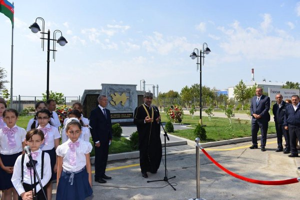 Sumqayıtda 54 şəhidin şərəfinə xatirə kompleksi ucaldılıb - FOTOLAR
