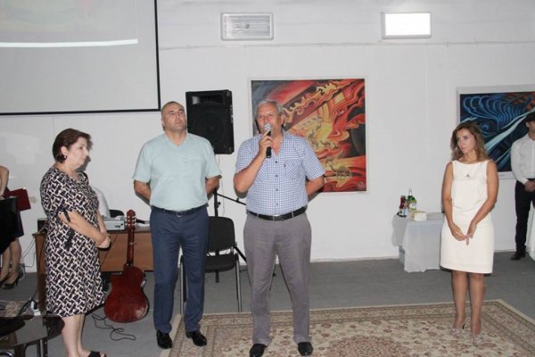 "Şəhzadə Şəmsin sehirli fırçası" Sumqayıtda - FOTO