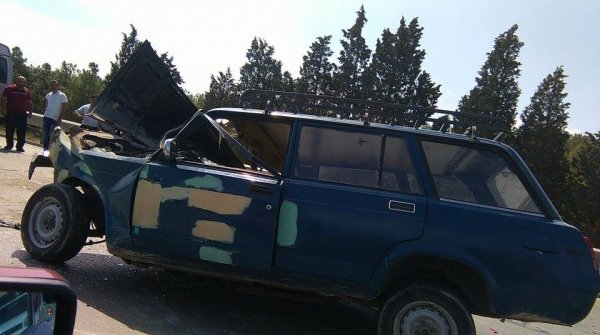 Bakı-Sumqayıt yolunda avtobus qəzası: yaralılar var - FOTOLAR Bakı-Sumqayıt yolunda avtobus qəzası: yaralılar var - FOTOLAR