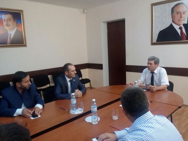 Sumqayıtda “Bəşəri sülhə aparan yol – millətlərarası və dinlərarası etimad” mövzusunda dəyirmi masa təşkil edilib -FOTO Sumqayıtda “Bəşəri sülhə aparan yol – millətlərarası və dinlərarası etimad” mövzusunda dəyirmi masa təşkil edilib -FOTO