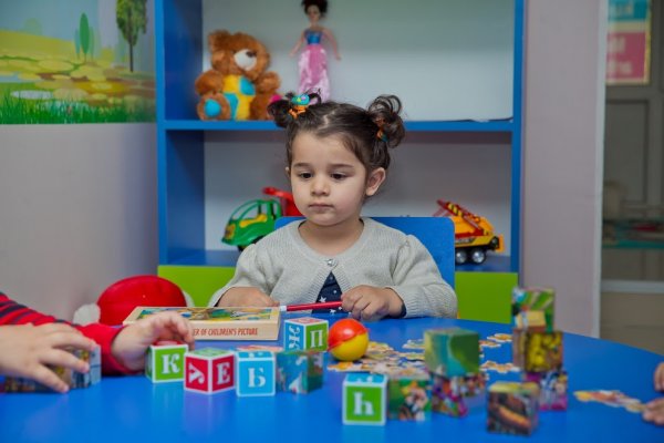 Sumqayıtda Azərbaycan və rus dillərində bağça axtaranların nəzərinə - ELAN (R)