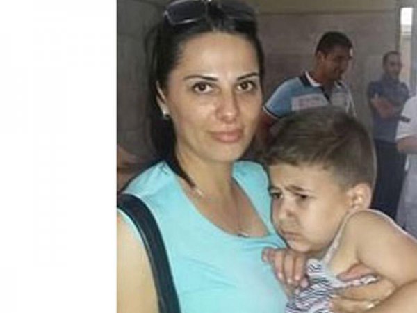 Sumqayıtda uşağı faciəli ölümdən xilas edən həkim mükafatlandırılıb -FOTO