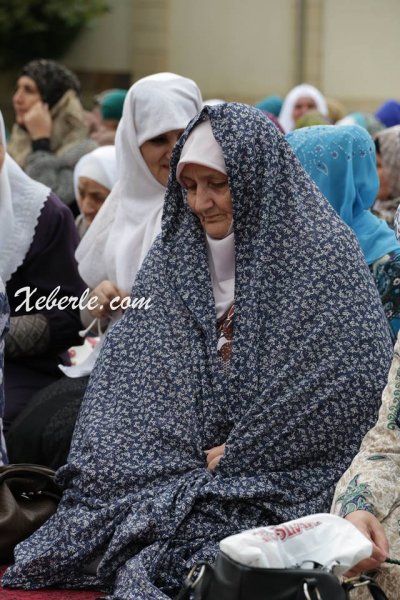 Sumqayıtda bayram namazı qılınıb - FOTOLAR