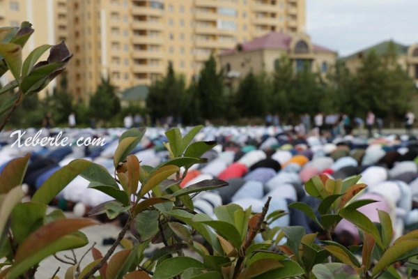 Sumqayıtda bayram namazı qılınıb - FOTOLAR