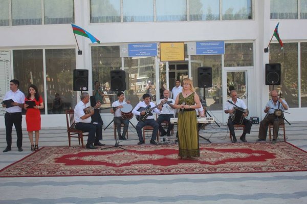 Sumqayıtda Süleyman Rüstəmin 110 illik yubileyi münasibətilə tədbir keçirilib - FOTOLAR Sumqayıtda Süleyman Rüstəmin 110 illik yubileyi münasibətilə tədbir keçirilib - FOTOLAR