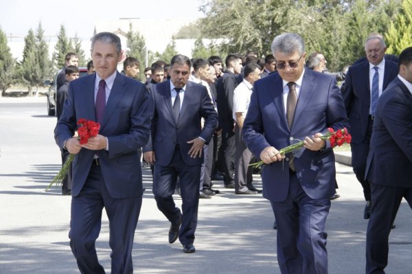 KİV nümayəndələri SOCAR-ın Sumqayıtda həyata keçirdiyi layihələrlə tanış olublar - FOTOLAR