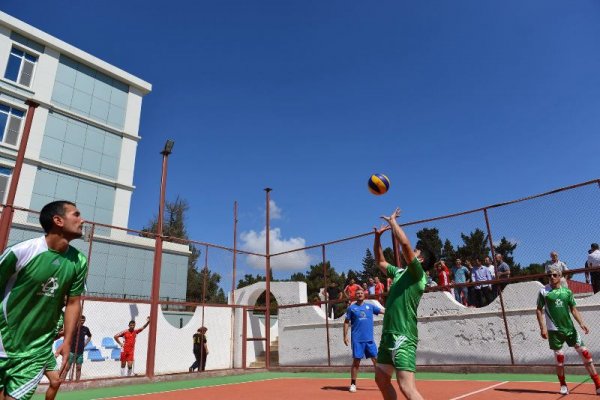 Sumqayıt kimyaçıları neftçilər gününə həsr olunmuş spartakiadadan əlidolu qayıdıblar -FOTO