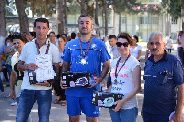 Sumqayıt kimyaçıları neftçilər gününə həsr olunmuş spartakiadadan əlidolu qayıdıblar -FOTO