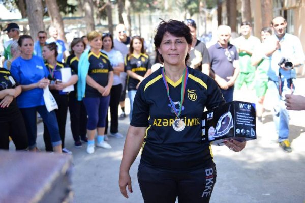 Sumqayıt kimyaçıları neftçilər gününə həsr olunmuş spartakiadadan əlidolu qayıdıblar -FOTO