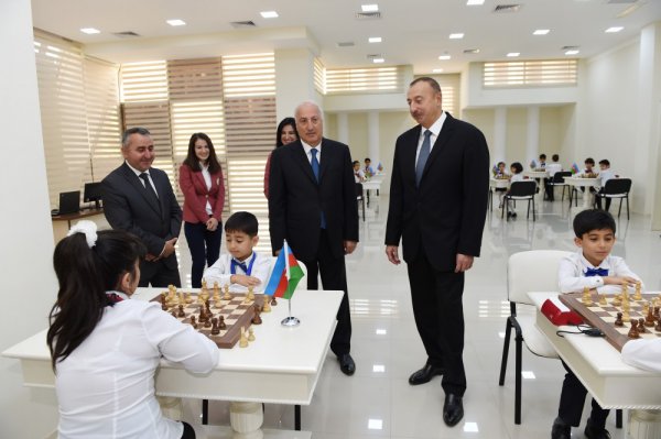 İlham Əliyev Sumqayıtda Şahmat Məktəbinin açılışında iştirak edib - FOTO İlham Əliyev Sumqayıtda Şahmat Məktəbinin açılışında iştirak edib - FOTO