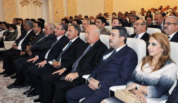 Sumqayıtda şəhər fəallarının yığıncağı keçirilib – FOTOLAR Sumqayıtda şəhər fəallarının yığıncağı keçirilib – FOTOLAR