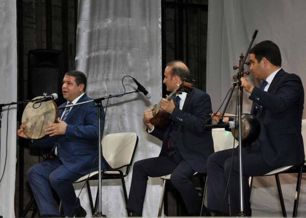 Sumqayıtda şəhər fəallarının yığıncağı keçirilib – FOTOLAR Sumqayıtda şəhər fəallarının yığıncağı keçirilib – FOTOLAR