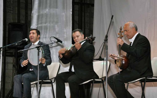 Sumqayıtda şəhər fəallarının yığıncağı keçirilib – FOTOLAR Sumqayıtda şəhər fəallarının yığıncağı keçirilib – FOTOLAR