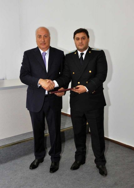 Sumqayıtda prokurorluq orqanlarının bir qrup əməkdaşı mükafatlandırılıb - FOTO Sumqayıtda prokurorluq orqanlarının bir qrup əməkdaşı mükafatlandırılıb - FOTO