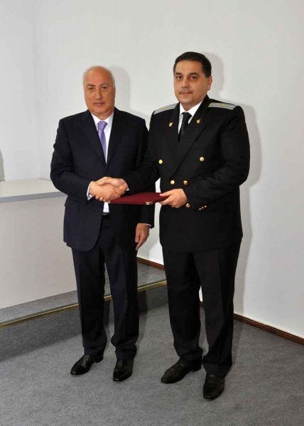 Sumqayıtda prokurorluq orqanlarının bir qrup əməkdaşı mükafatlandırılıb - FOTO Sumqayıtda prokurorluq orqanlarının bir qrup əməkdaşı mükafatlandırılıb - FOTO