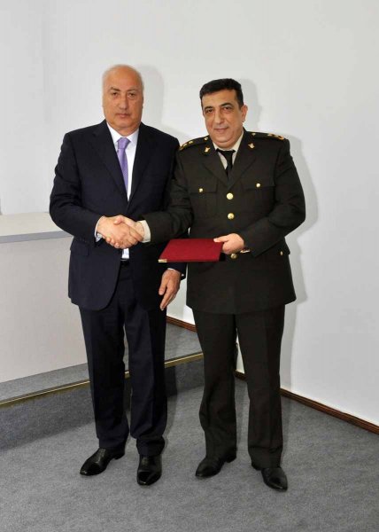 Sumqayıtda prokurorluq orqanlarının bir qrup əməkdaşı mükafatlandırılıb - FOTO Sumqayıtda prokurorluq orqanlarının bir qrup əməkdaşı mükafatlandırılıb - FOTO