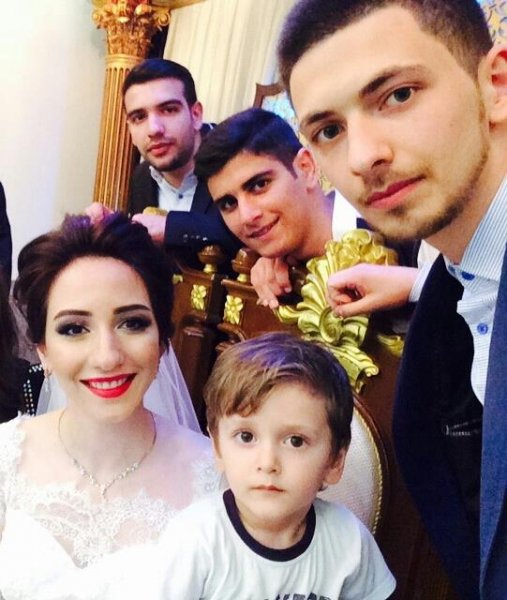 Bir şəhidin DASTANI: “Tək oğlun ola, biləsən ki, o bir də gəlməyəcək” - FOTOLAR Bir şəhidin DASTANI: “Tək oğlun ola, biləsən ki, o bir də gəlməyəcək” - FOTOLAR