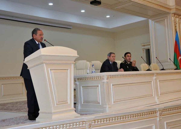 Sumqayıtda çağırışçı gənclər hərbi hissələrə yola salınıblar – FOTOLAR Sumqayıtda çağırışçı gənclər hərbi hissələrə yola salınıblar – FOTOLAR