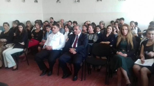 Sumqayıt şəhər uşaq incəsənət və musiqi məktəblərində Müəllimlər günü münasibətilə tədbirlər keçirilib