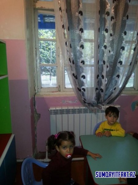 Sumqayıtda uçmaq təhlükəsi olan bağçadan Zakir Fərəcova MÜRACİƏT - FOTO