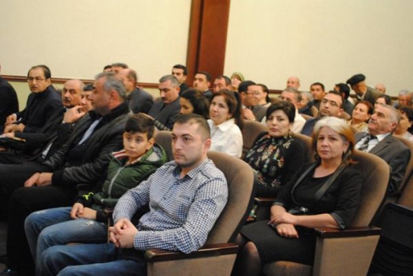 Sumqayıtda şəhidin xatirəsinə həsr edilən "Ölsəm yaşat" filminin təqdimatı keçirilib - FOTOLAR