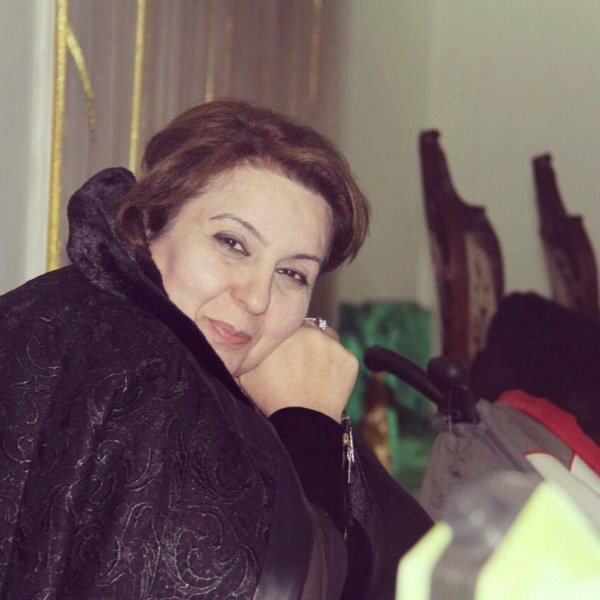 Sumqayıt məktəbinin direktoru medalla təltif olundu - FOTO
