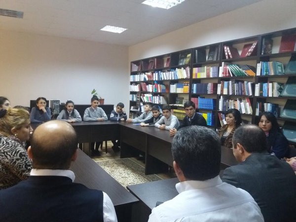 Sumqayıtda “Müstəqilliyimiz əbədidir” adlı dəyirmi masa təşkil edilib - FOTO