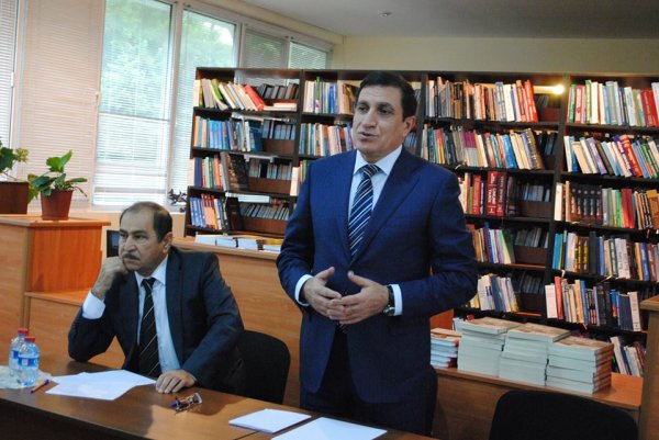 Sumqayıtda Əjdər Olun şeirlərindən ibarət müsabiqə keçirilib - FOTOLAR Sumqayıtda Əjdər Olun şeirlərindən ibarət müsabiqə keçirilib - FOTOLAR