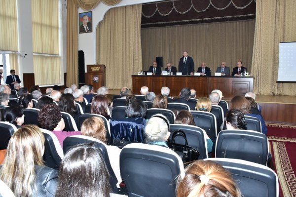 Polimer Materialları İnstitutunun 50 illik yubileyi münasibətilə respublika elmi konfransı işə başlayıb -SUMQAYITDA Polimer Materialları İnstitutunun 50 illik yubileyi münasibətilə respublika elmi konfransı işə başlayıb -SUMQAYITDA
