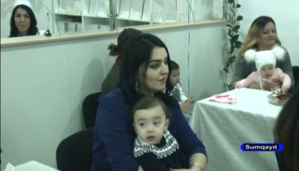 Sumqayıt poliklinikasında "Bir yaşa çatmış uşaqlar günü” tədbiri – FOTOLAR