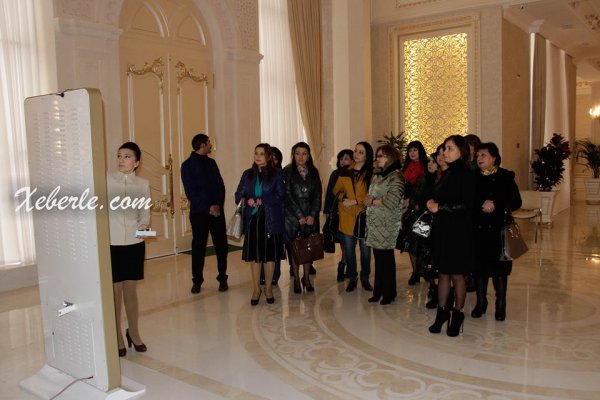 Sumqayıt şəhər 2 nömrəli uşaq poliklinikasının kollektivi Heydər Əliyev Mərkəzində – FOTOLAR