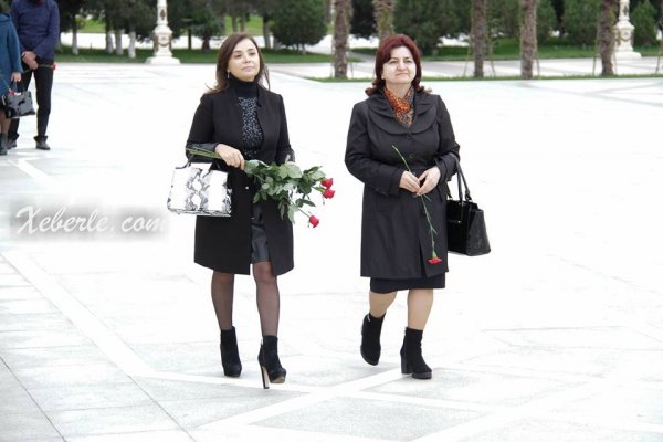 Sumqayıt şəhər 2 nömrəli uşaq poliklinikasının kollektivi Heydər Əliyev Mərkəzində – FOTOLAR