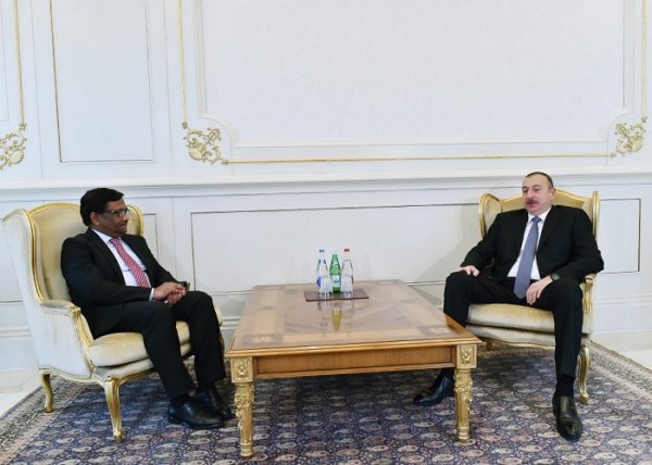 Prezident səfirlərin etimadnaməsini qəbul edib Prezident səfirlərin etimadnaməsini qəbul edib