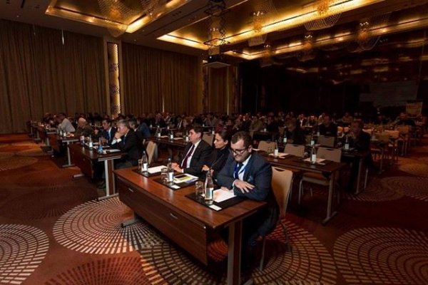 Bakıda I Uroloji elmi-tibbi konfrans keçirilib