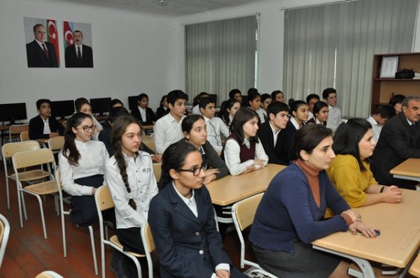 “Fitnə” filmi Sumqayıt məktəblilərinə nümayiş olunub