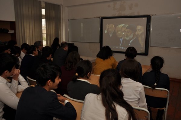 “Fitnə” filmi Sumqayıt məktəblilərinə nümayiş olunub
